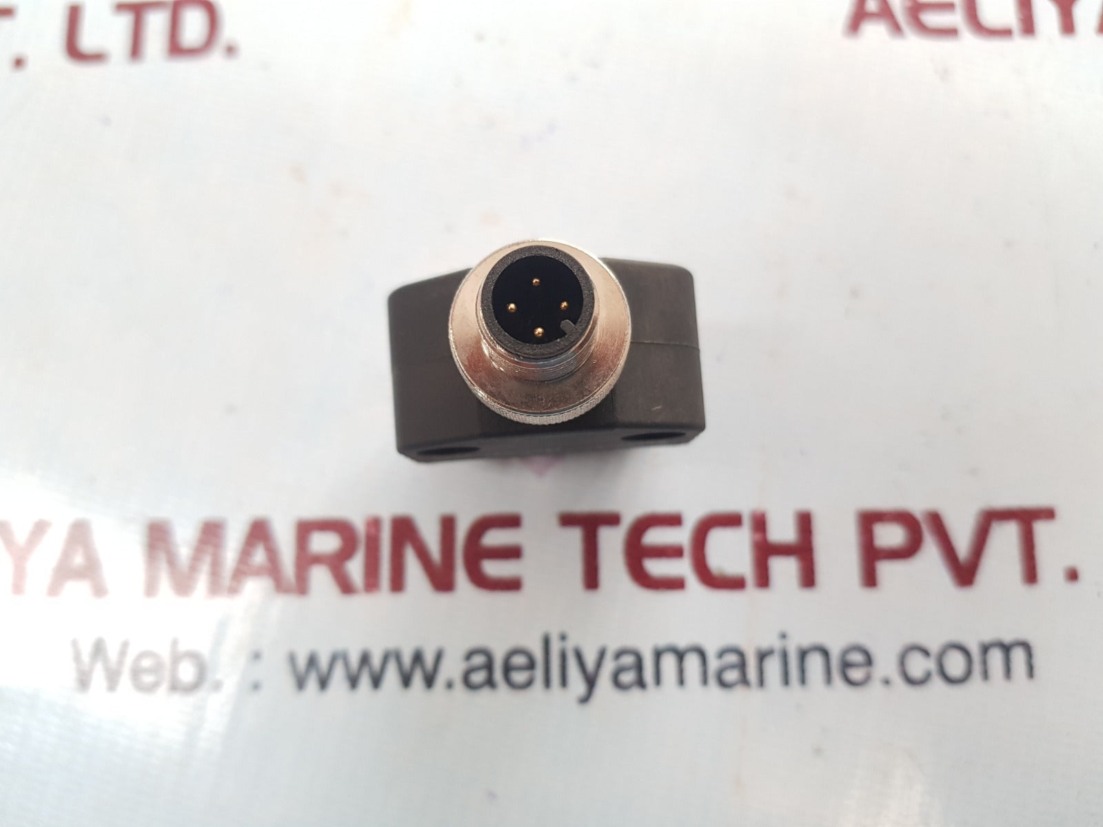 Turck vb2-fsm4.4-2fkm4 twin junction connector