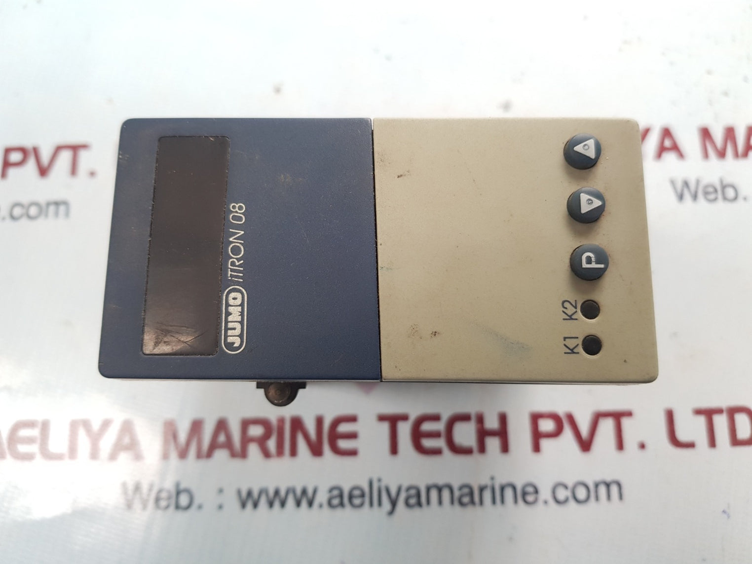 Jumo itron 08 temperature controller 702042/88-888-888-23/000