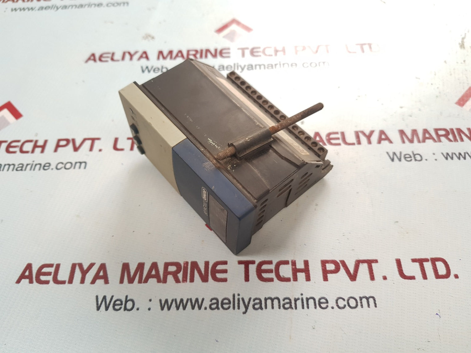 Jumo itron 08 temperature controller 702042/88-888-888-23/000