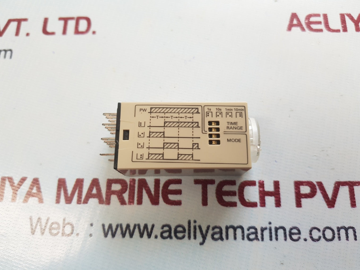 Omron h3yn-4 timer relay 200-230v ac