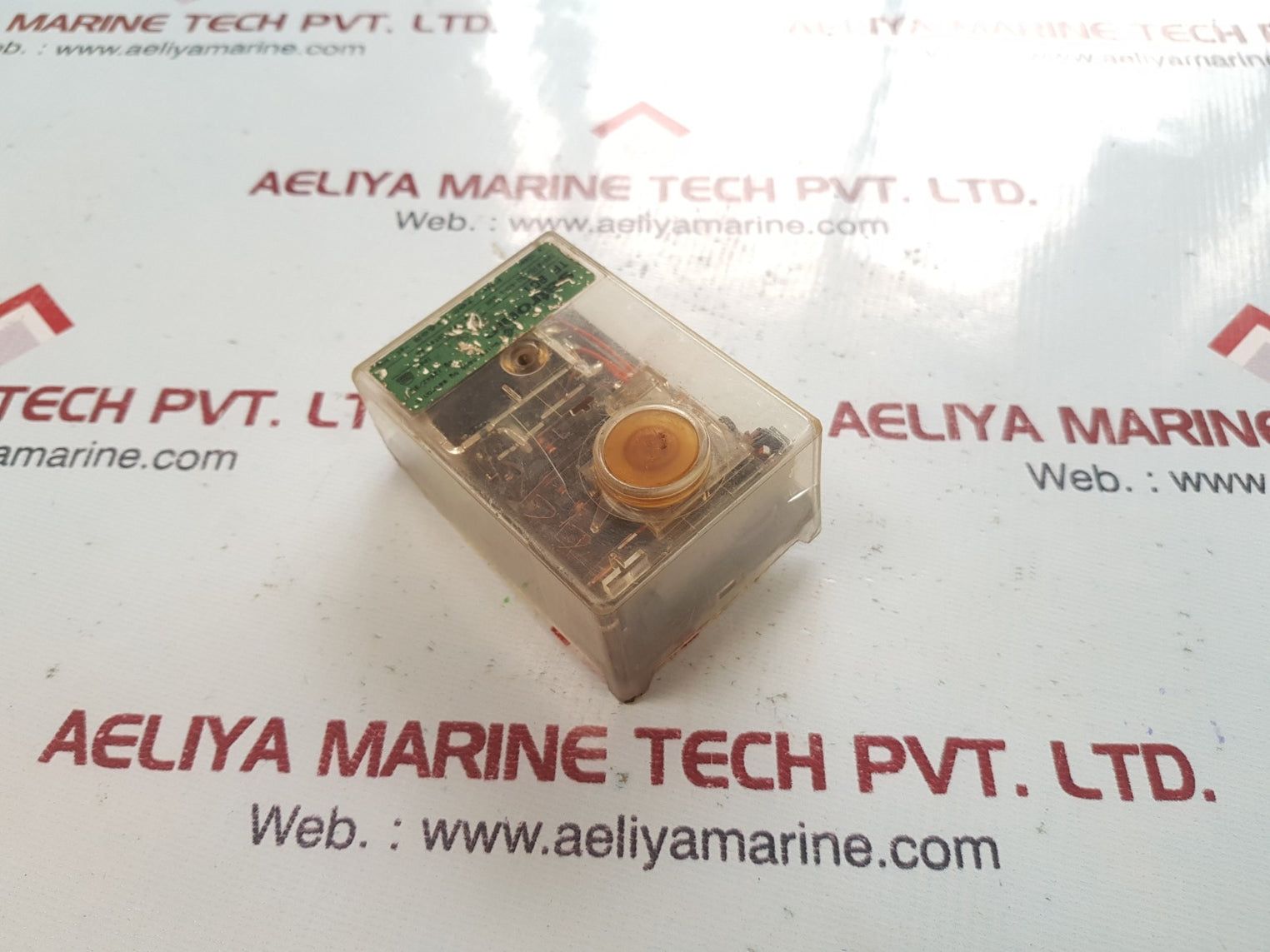 Satronic  tf 801 burner control unit 220-240v 50-60hz