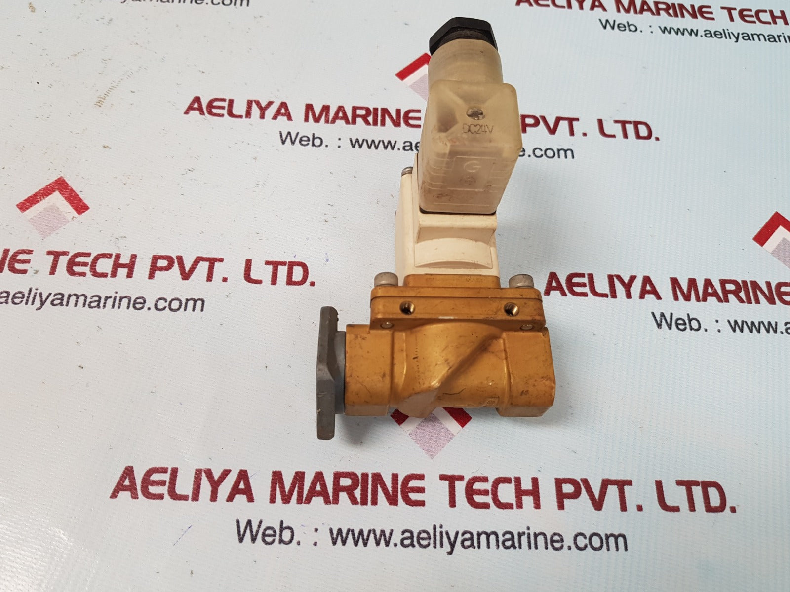 Smc vxz242fz2a valve dc24v