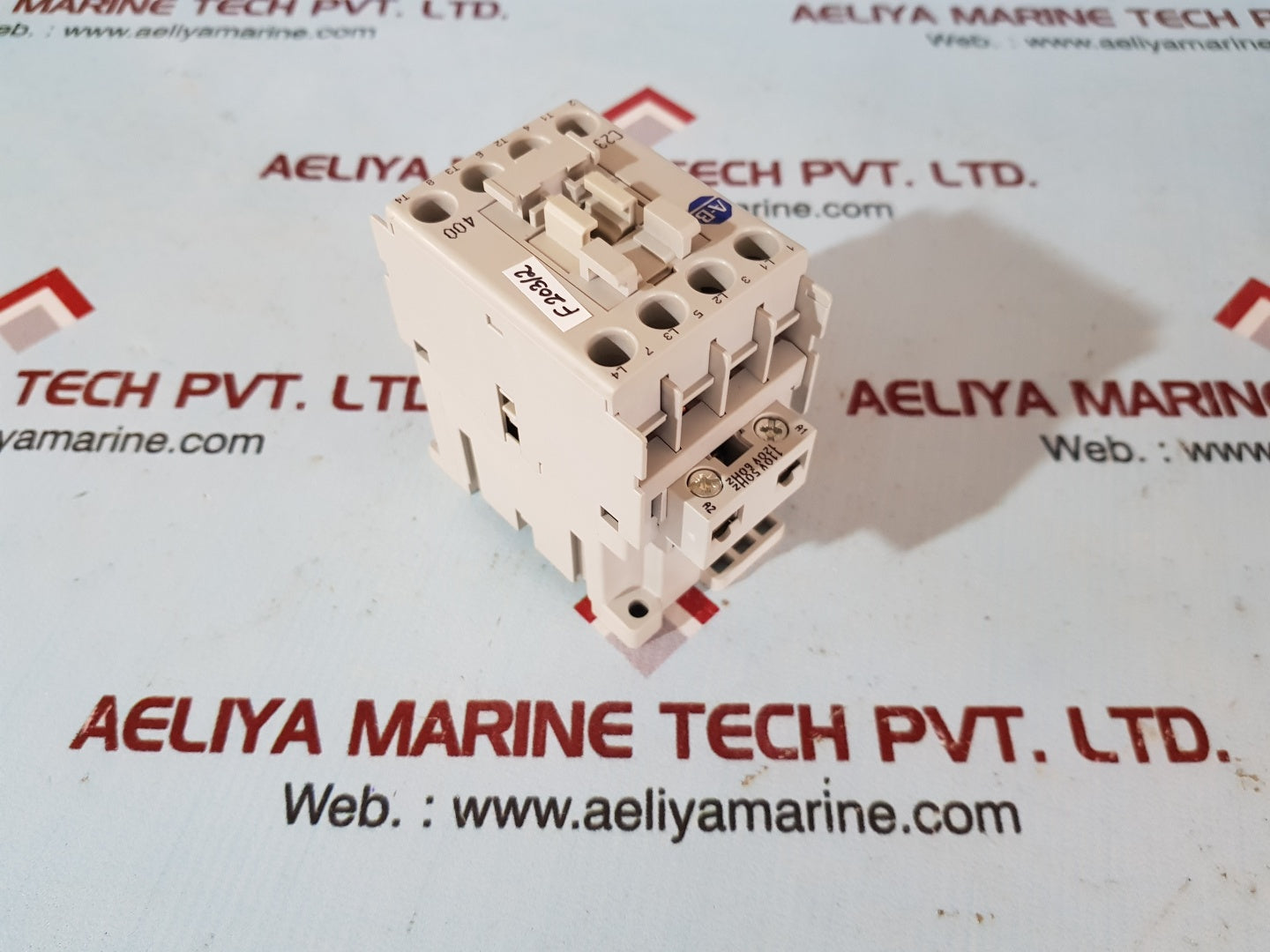 Allen-bradley 100-c23d400 contactor ser C