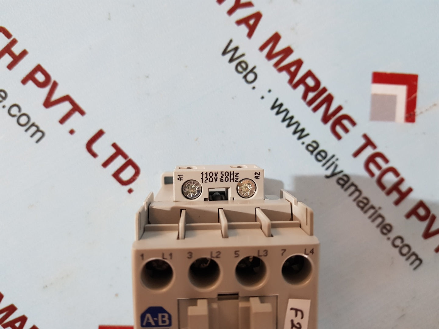 Allen-bradley 100-c23d400 contactor ser C