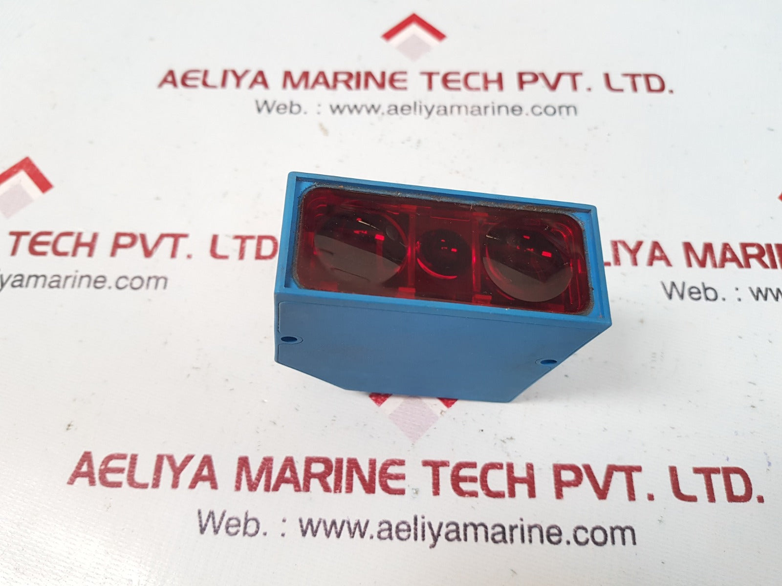 Wenglor yt44mgv80 reflex sensors