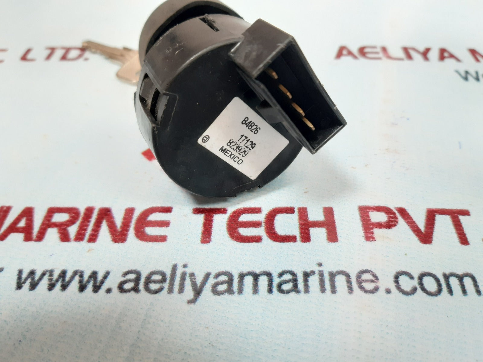 Honeywell 84826 key switch 17129 823929 – Aeliya Marine Tech