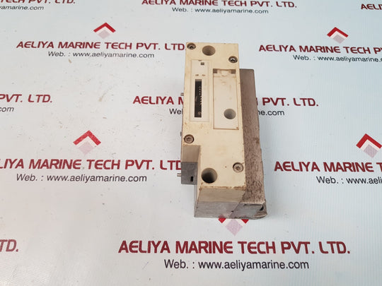 Festo vaba-s6-1-x2 550663 dn02 pneumatic interface vtsa-fb 539217 dno2