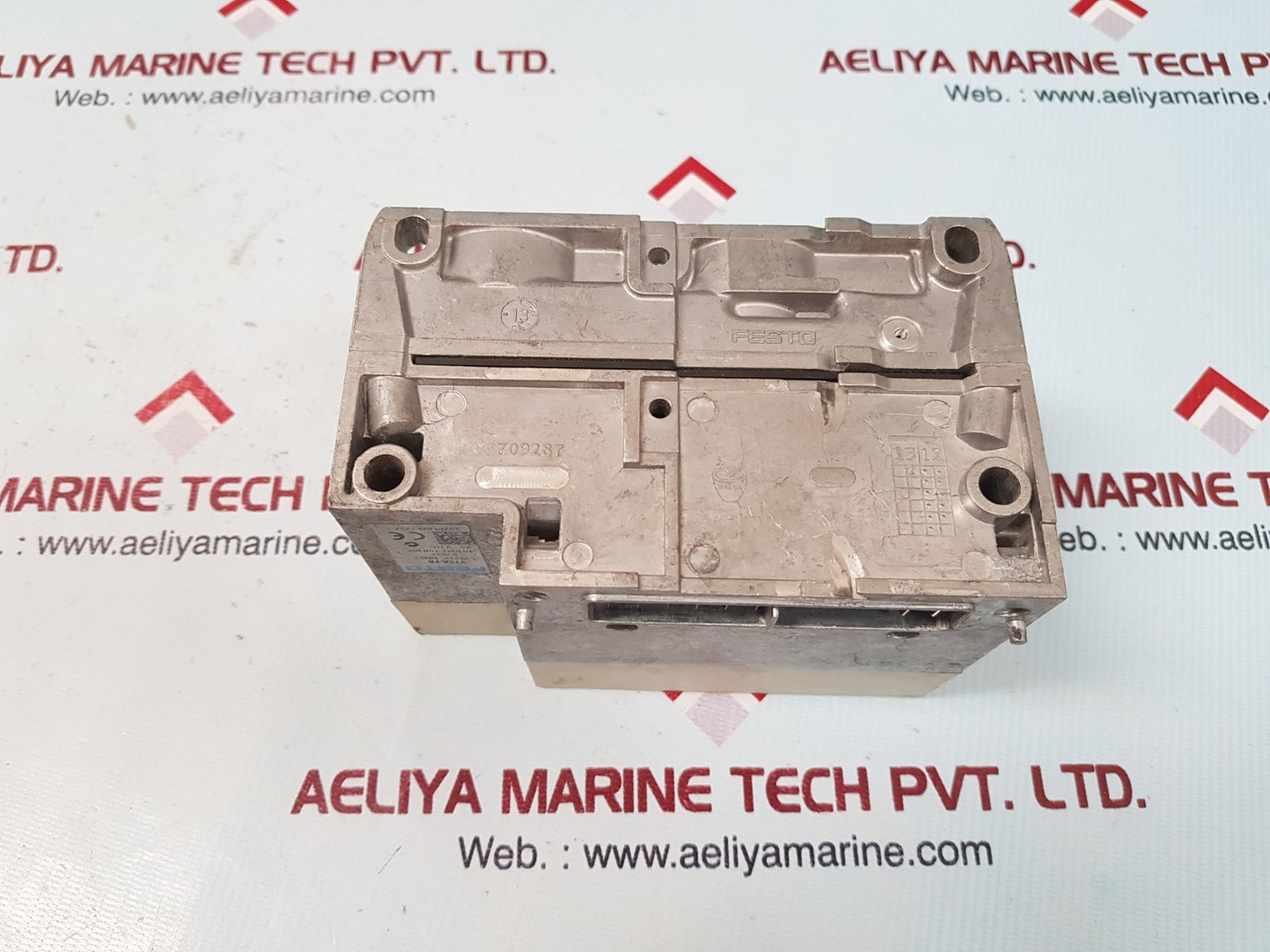 Festo vaba-s6-1-x2 550663 dn02 pneumatic interface vtsa-fb 539217 dno2