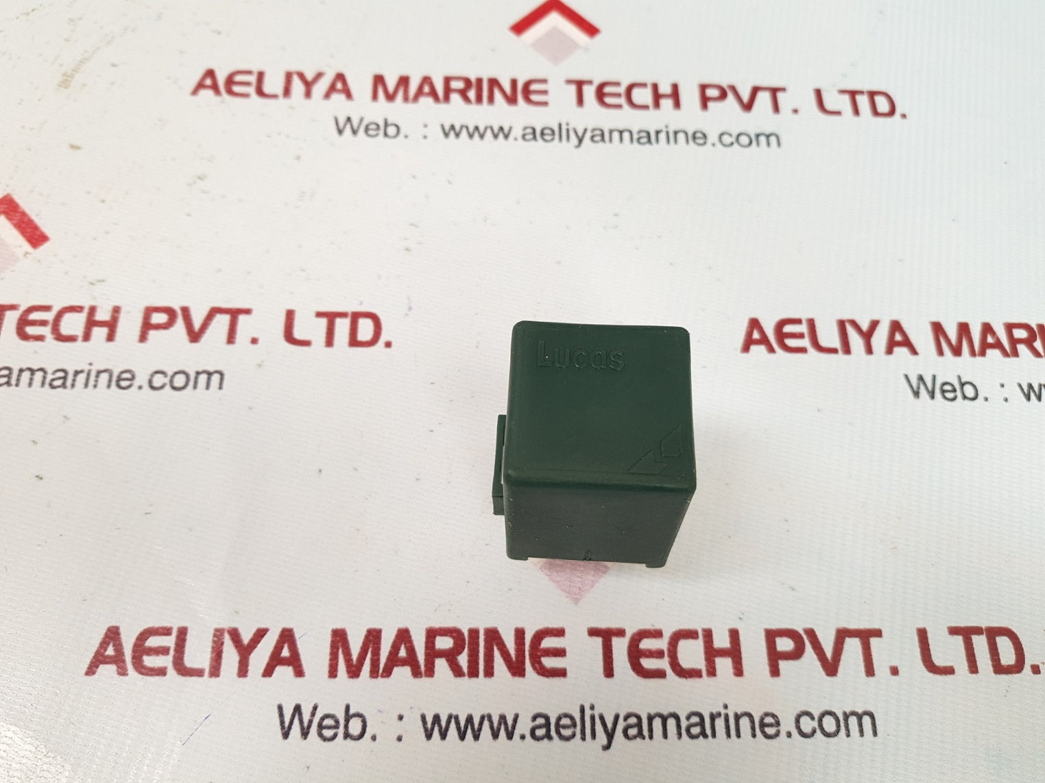 Lucas 26/11 charge relay