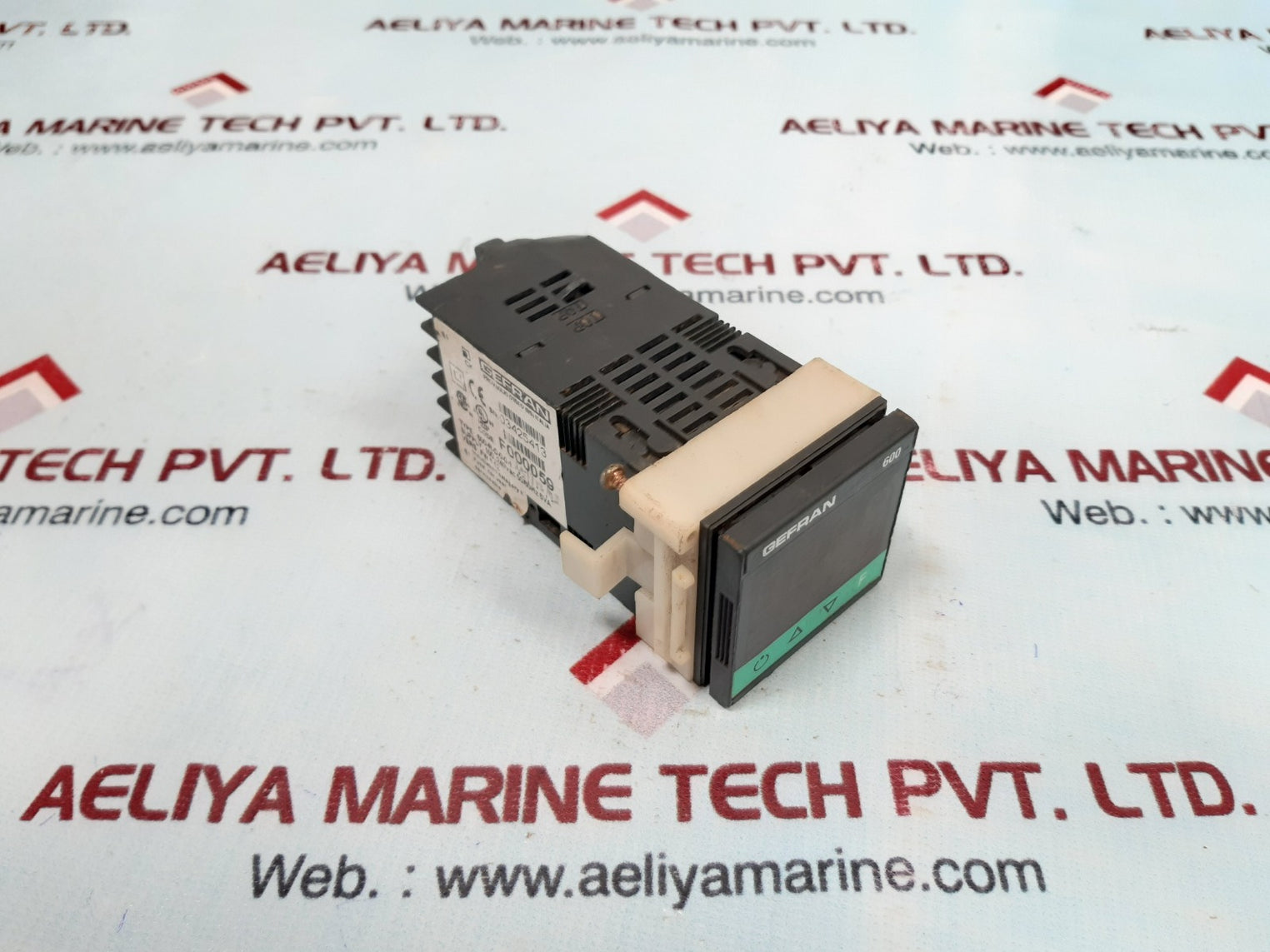 Gefran 600-r-d-0-0-1 temperature controller