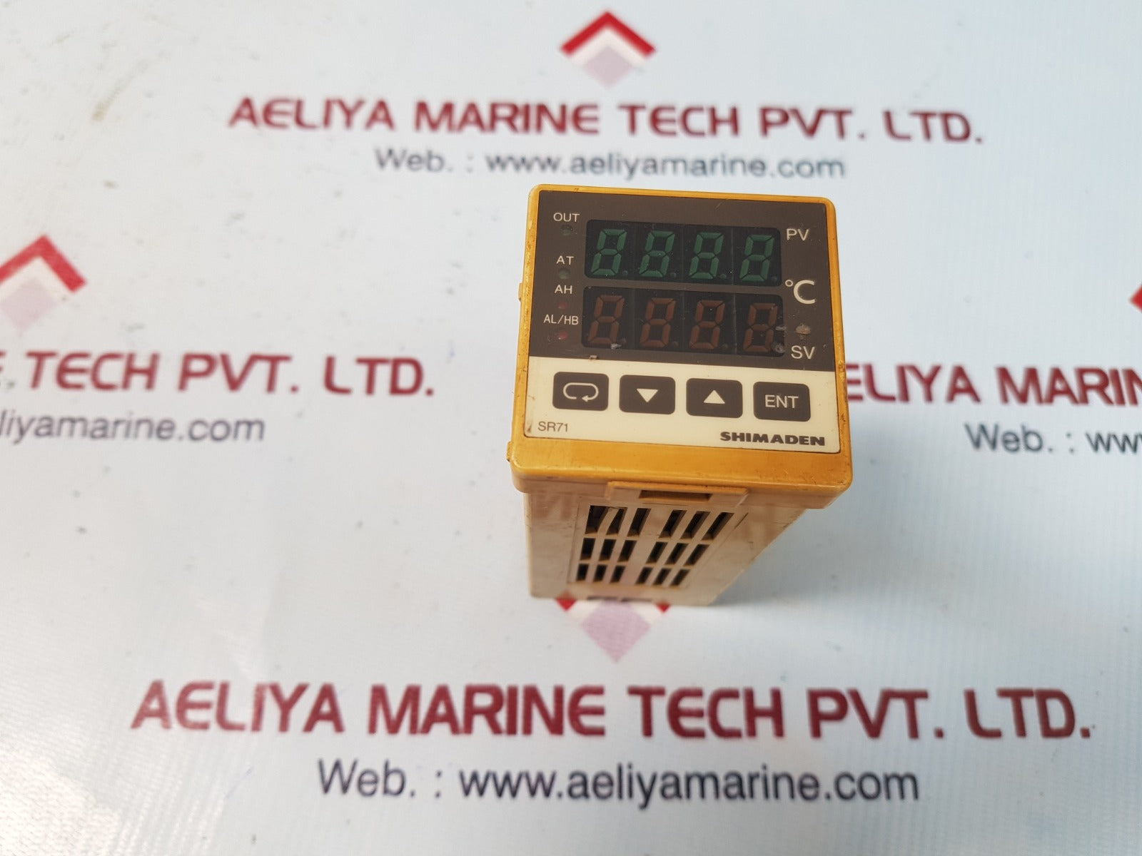 Shimaden sr71-8y1-1c temperature controller