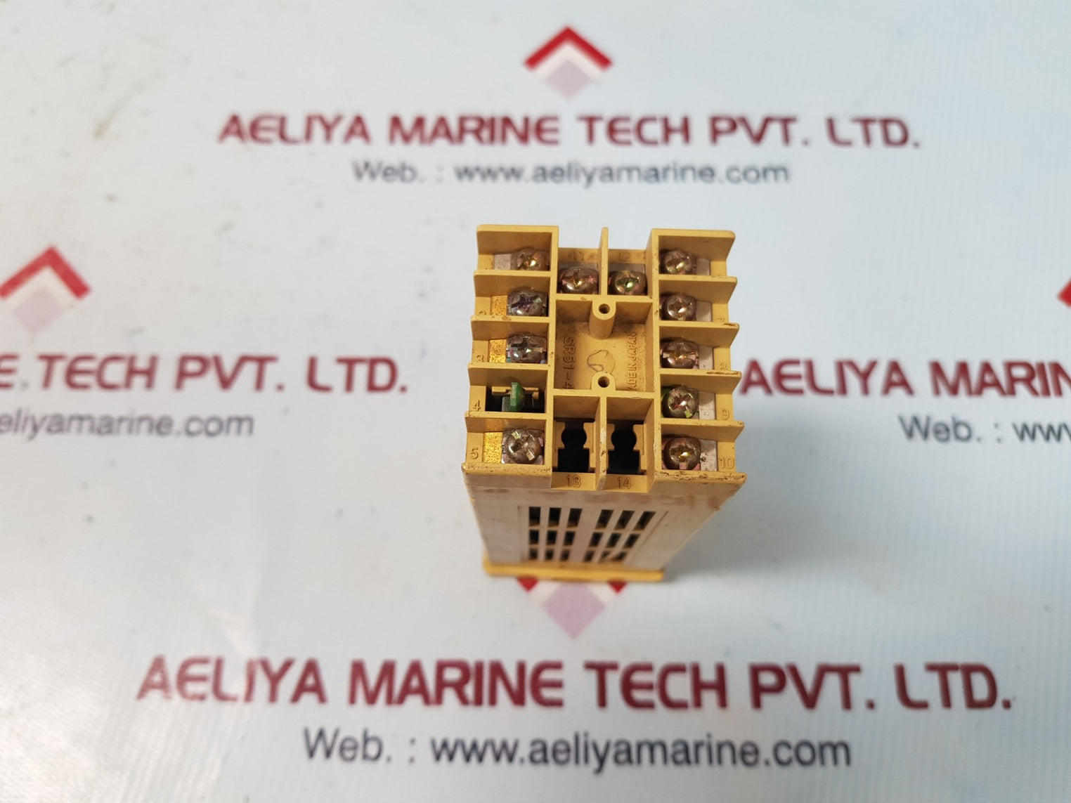 Shimaden sr71-8y1-1c temperature controller