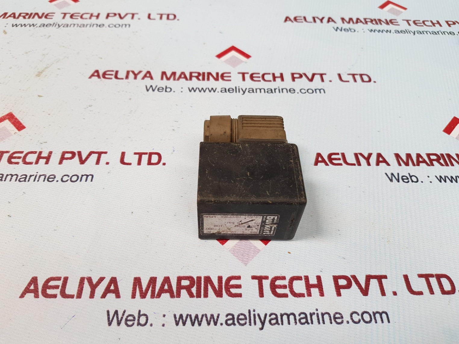 Burkert 355-c-02 solenoid valve 220v 60hz 