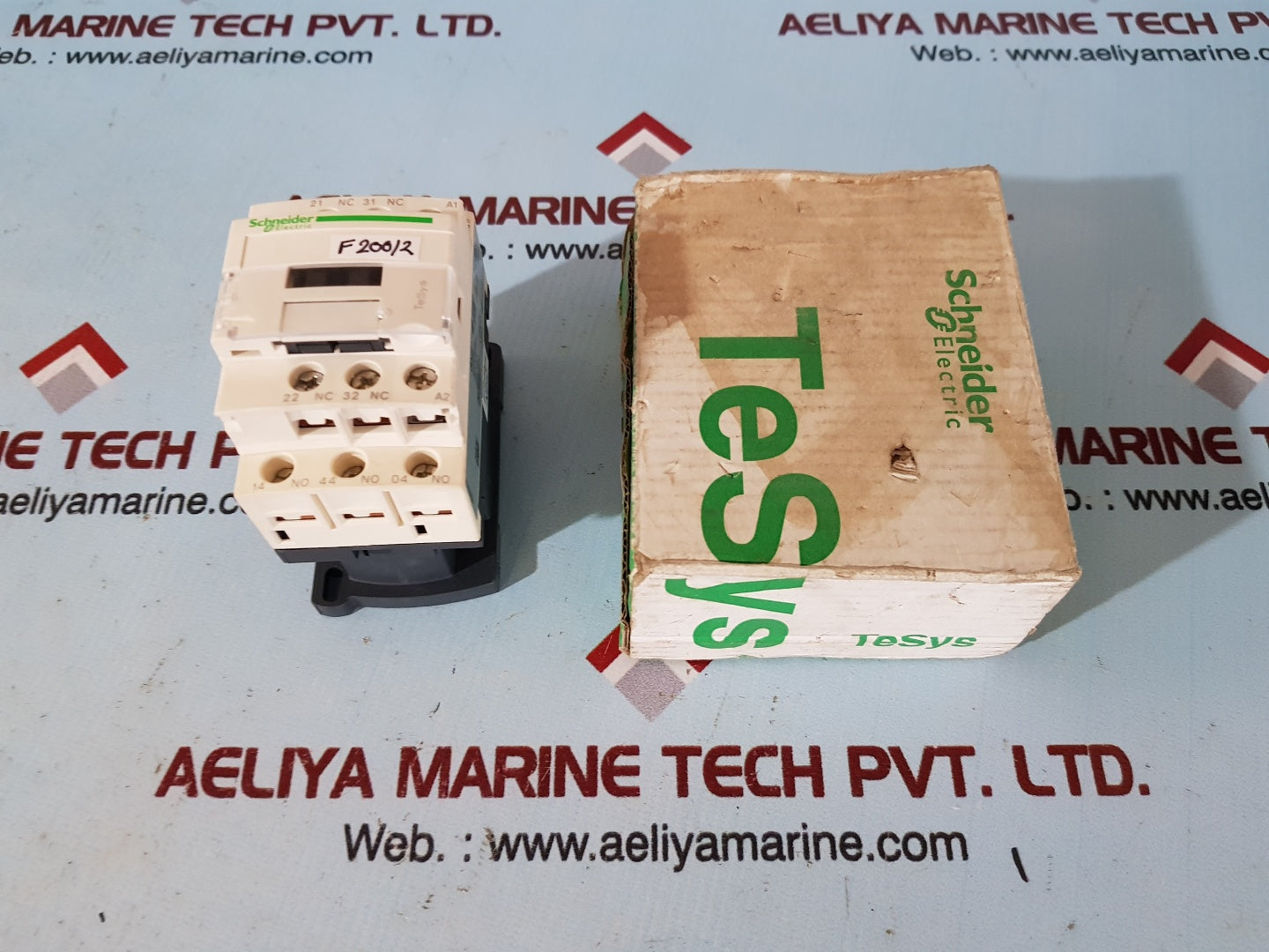 Schneider electric cad32m7 control relay 220vca-50/60hz