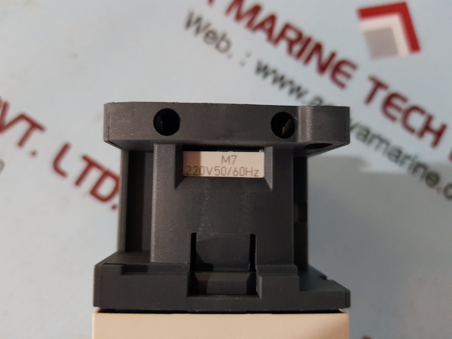 Schneider electric cad32m7 control relay 220vca-50/60hz