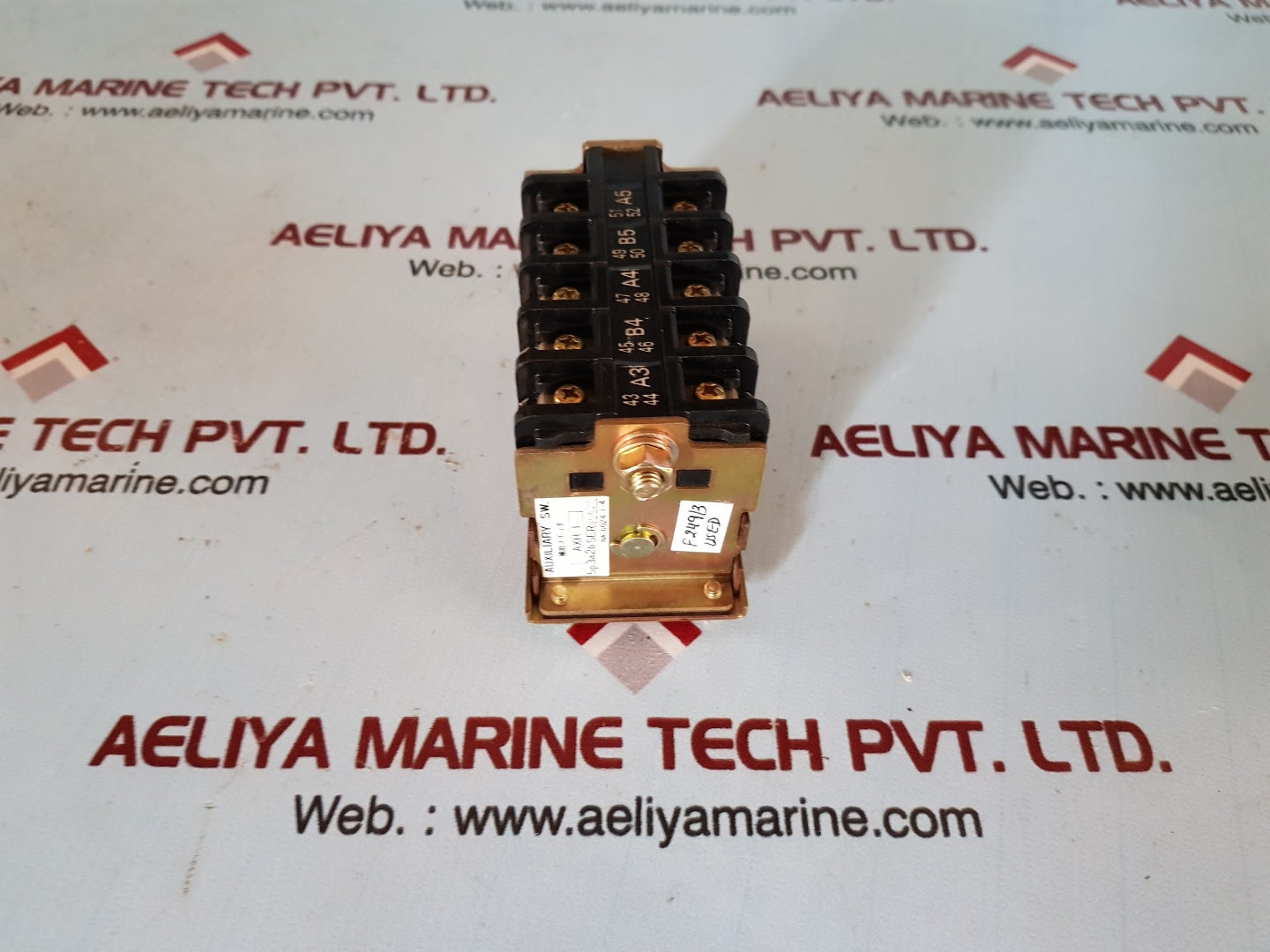 axh-1 auxiliary switch 