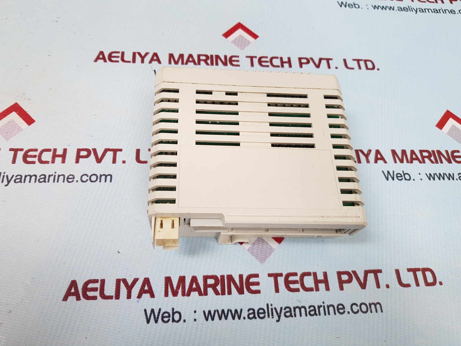 Abb di811 digital input module 3bse008552r1 pr:f