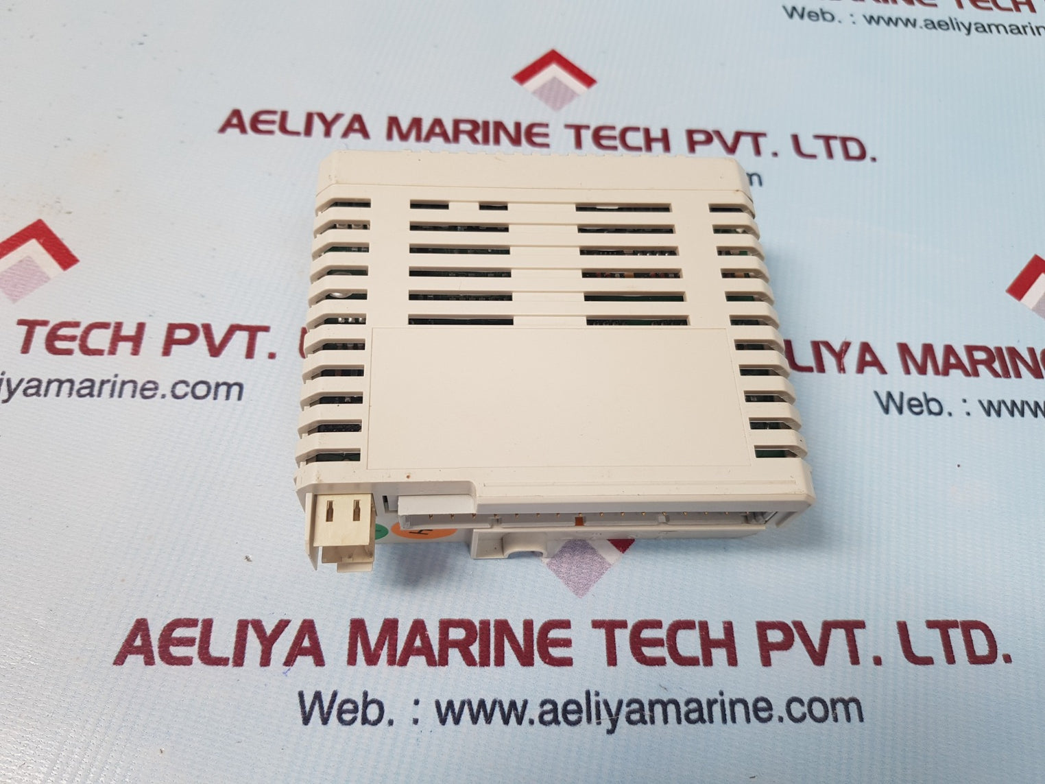 Abb ao820 3bse008546r1 analog output module pr:l