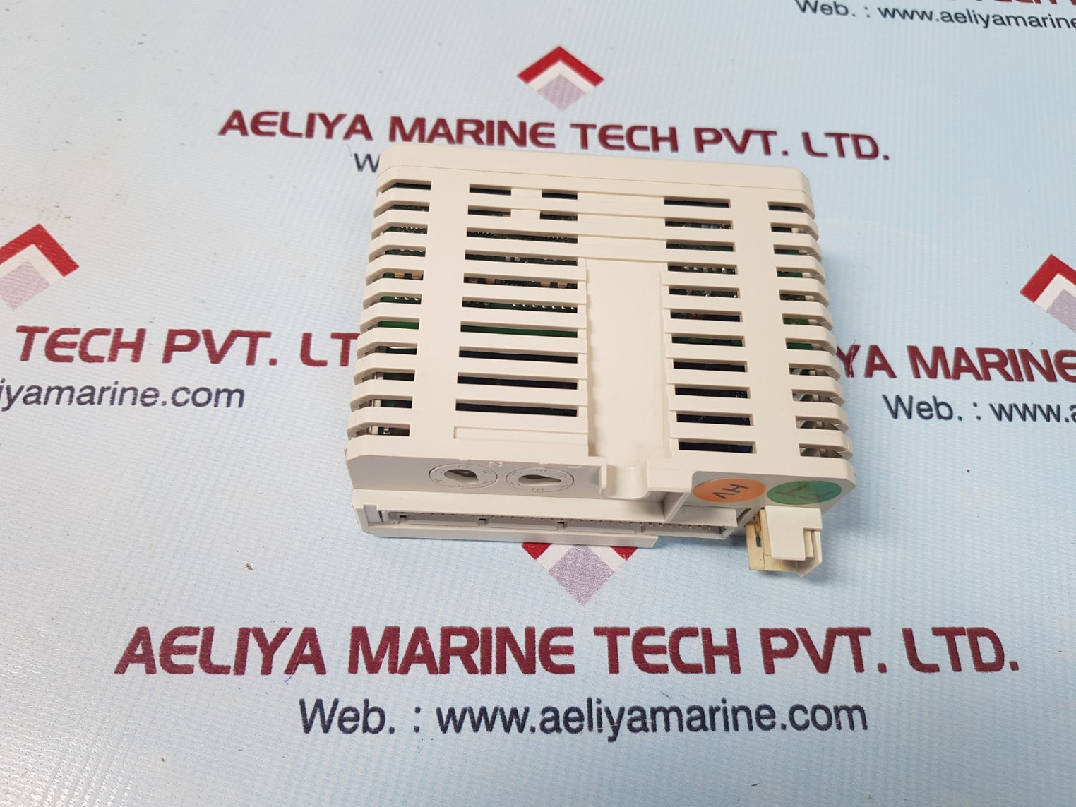 Abb ao820 3bse008546r1 analog output module pr:l