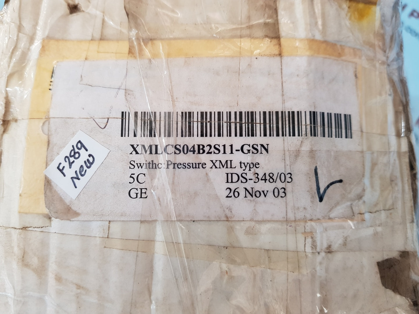 Telemecanique xml cs04b2s11 pressure switch