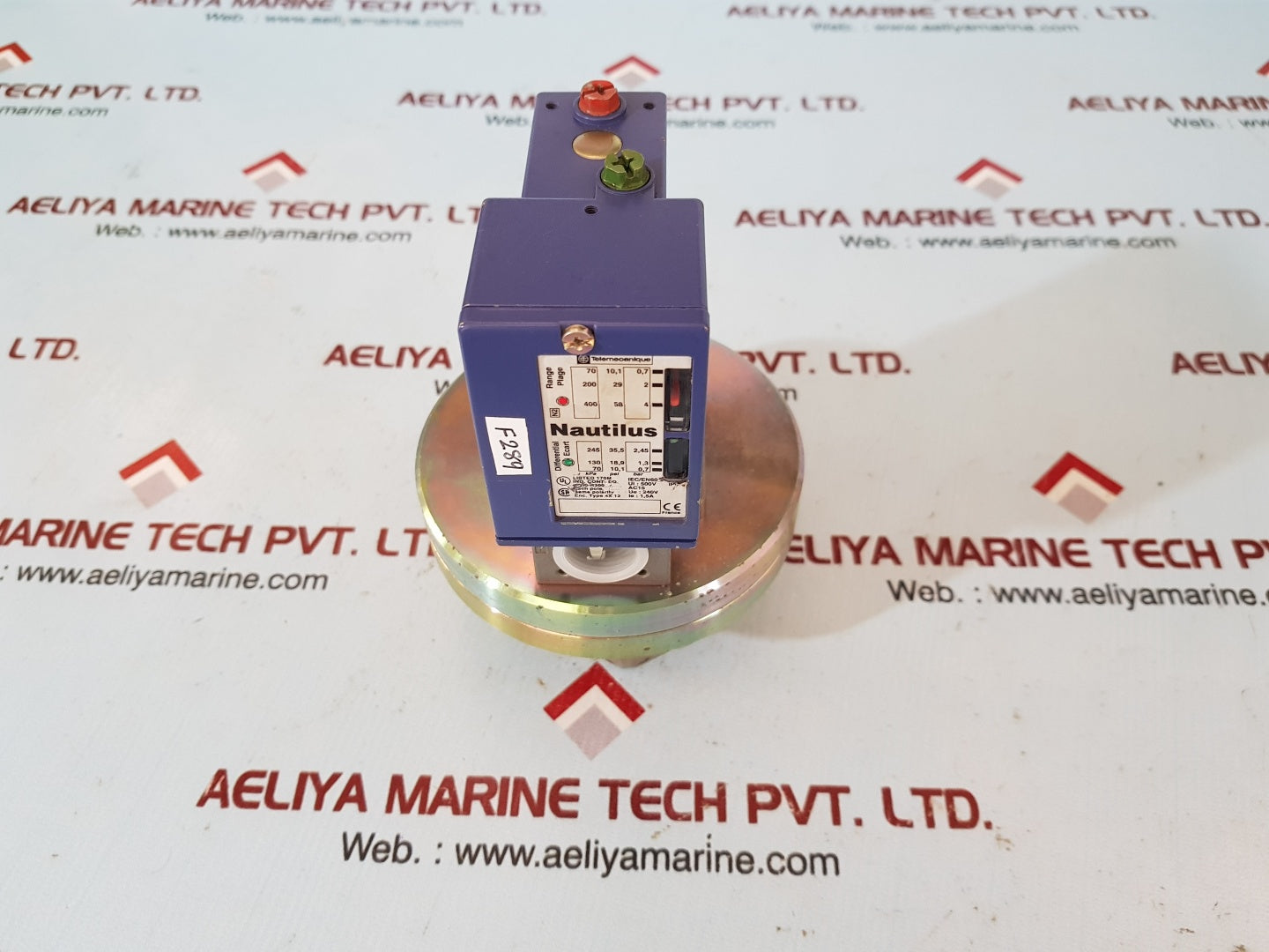 Telemecanique xml cs04b2s11 pressure switch