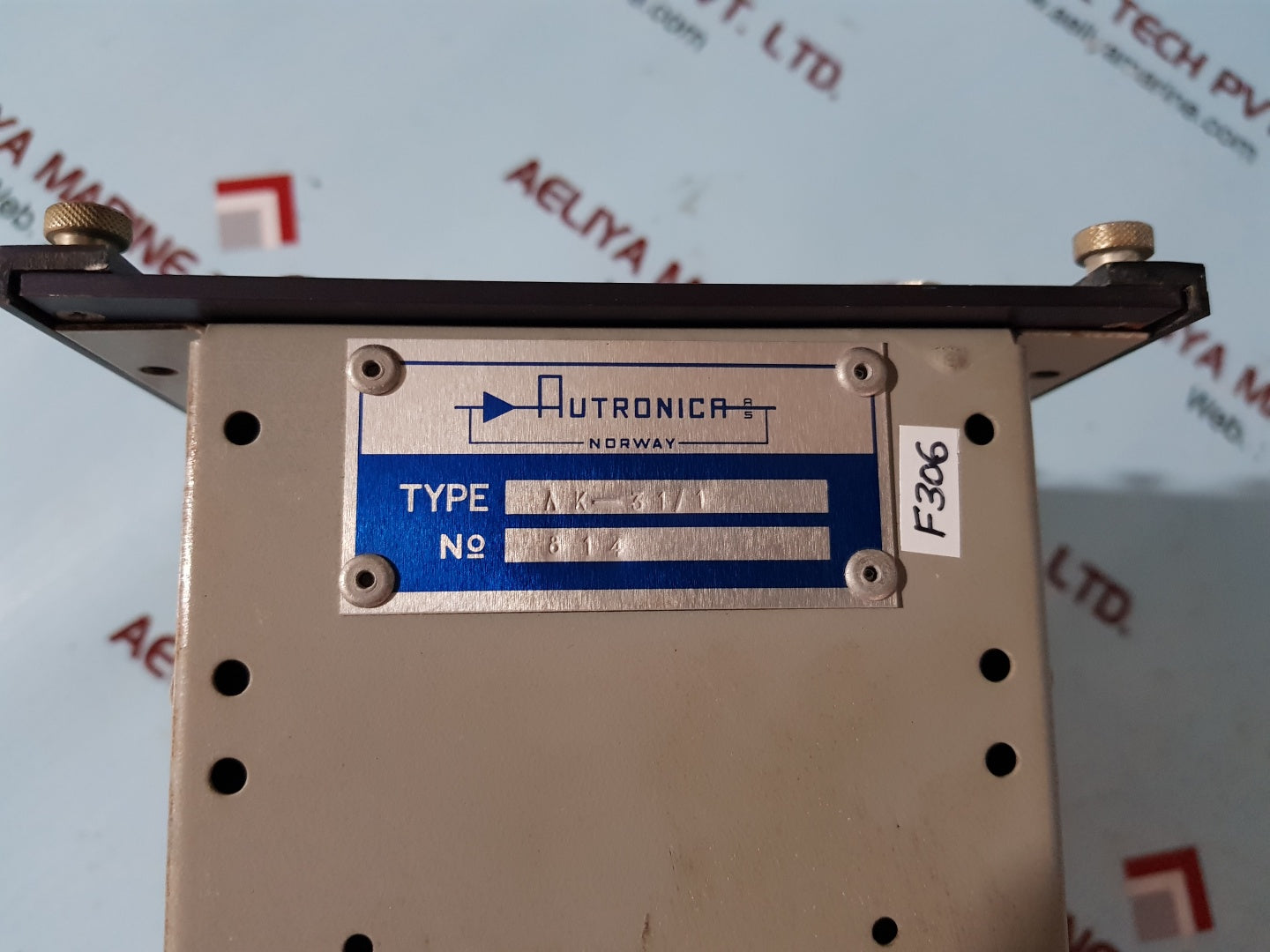 Autronica ak-31/1 voltage and frequency monitor