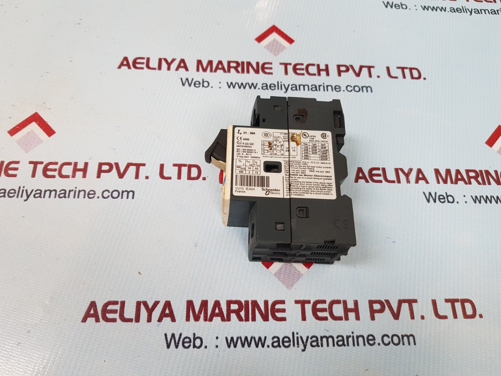 Telemecanique gv2me32 / 24-32a  motor starter circuit breaker 