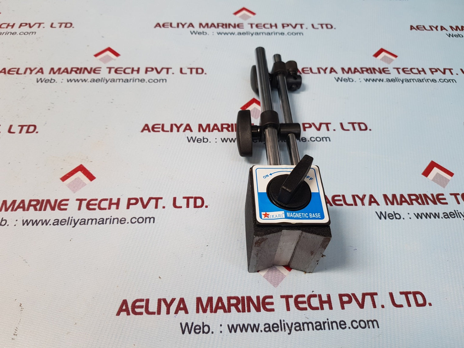 Hikari magnetic base