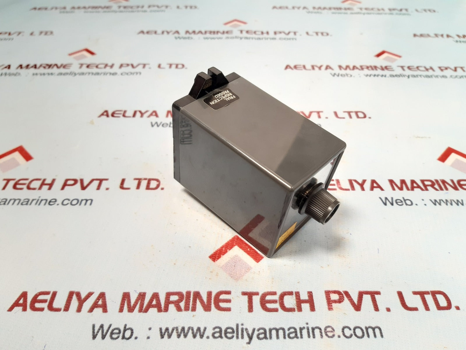 Omron 404810 226731 3pend subminy timer 