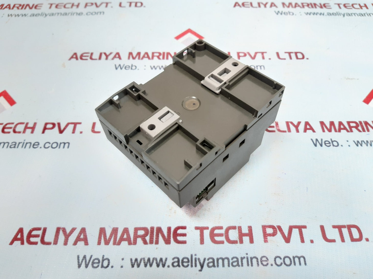 Siemens logo 230rc 6ed1 052-1fb00-0ba6 logic module 