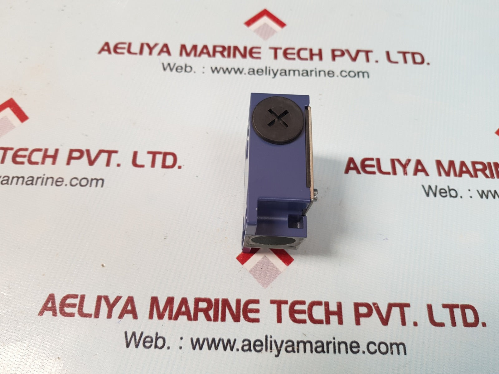 Telemecanique xckm limit switch ip 66