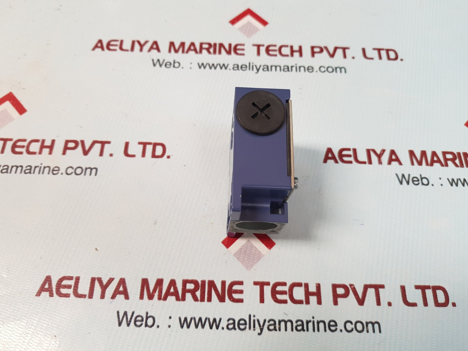 Telemecanique xckm limit switch ip 66