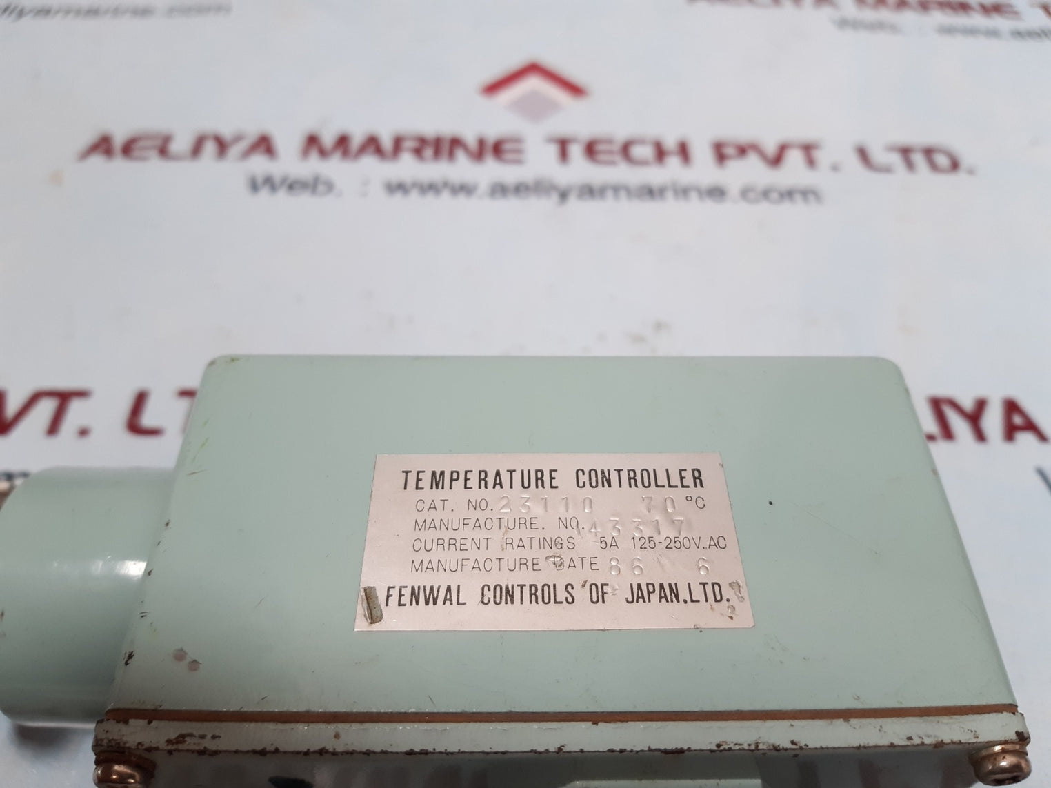 Fenwal 23110 temperature controller 