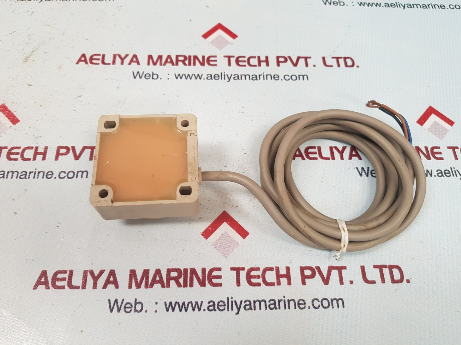 Fuji pe-b30d proximity switch