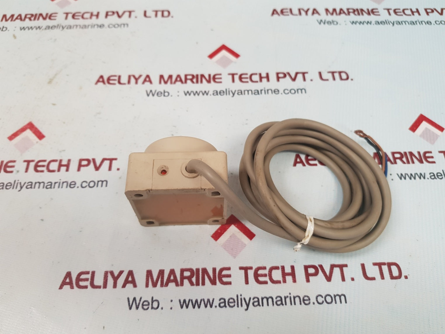 Fuji pe-b30d proximity switch