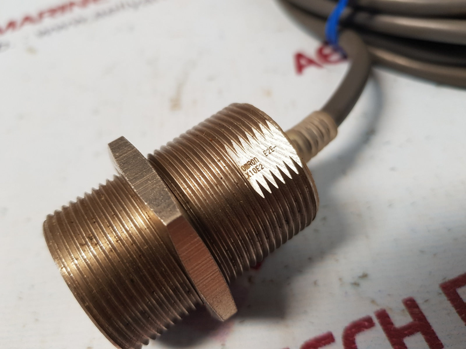 Omron e2e-x10e2 proximity sensor