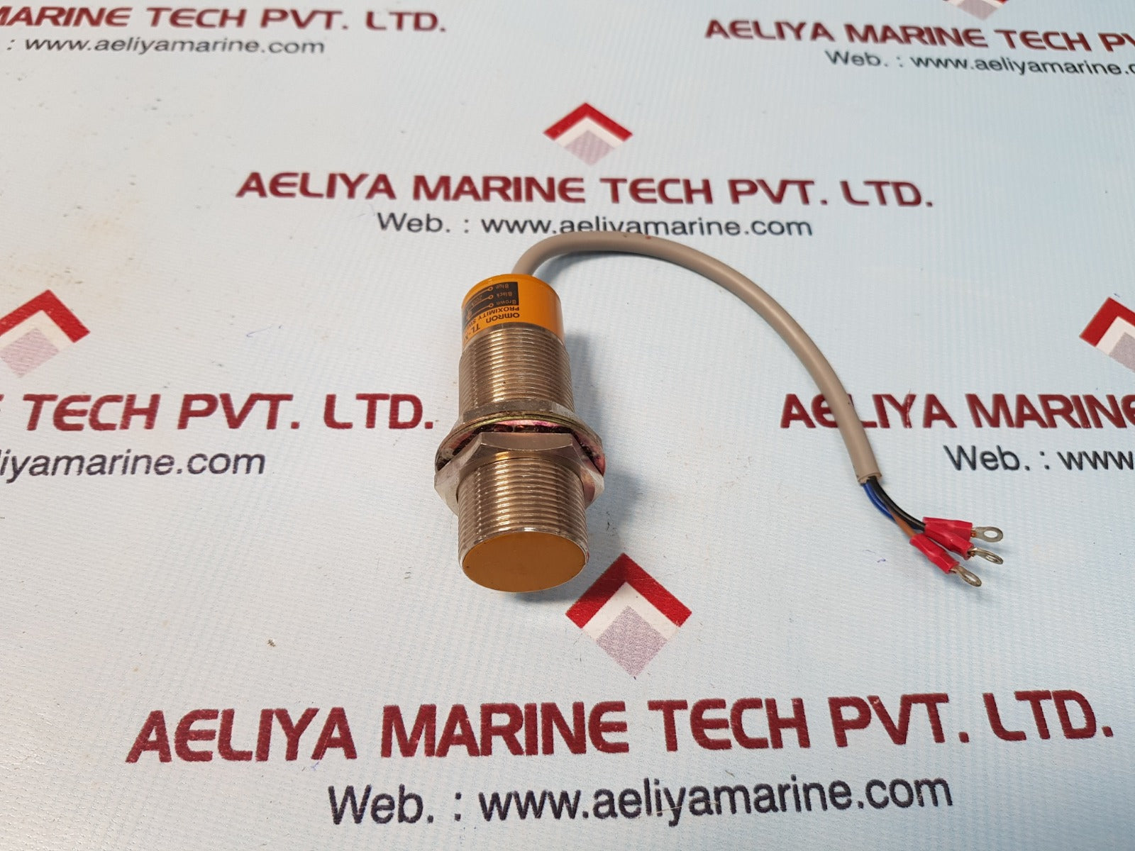 Omron tl-xp10 proximity switch