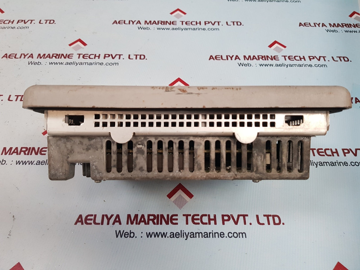 Allen-bradley panelview plus 700 panel 2711p-t7c4d8 ser a 