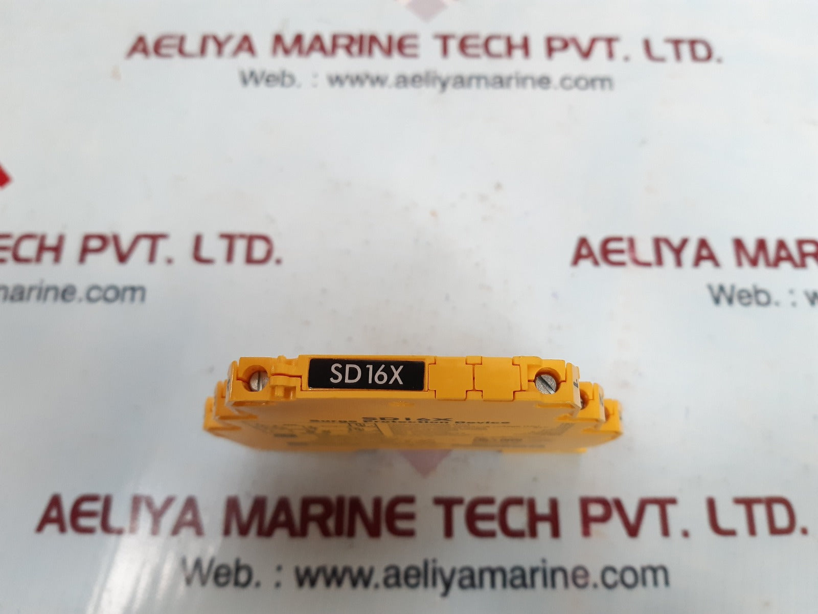 Mtl sd16x surge protection device