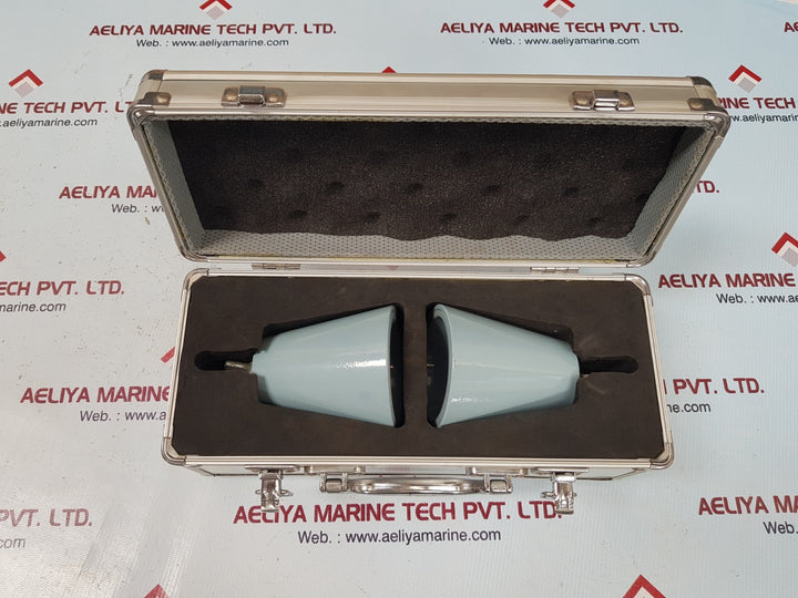 Scandia sleeve cones for immersion suits with detachable gloves