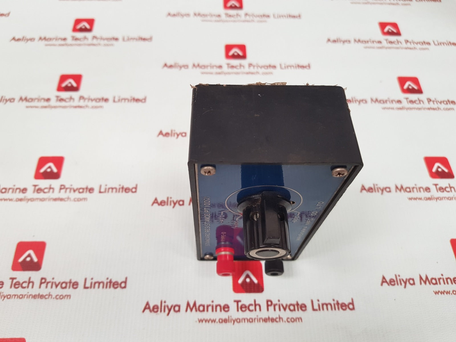 Mayekawa type d standard resistance decade box 