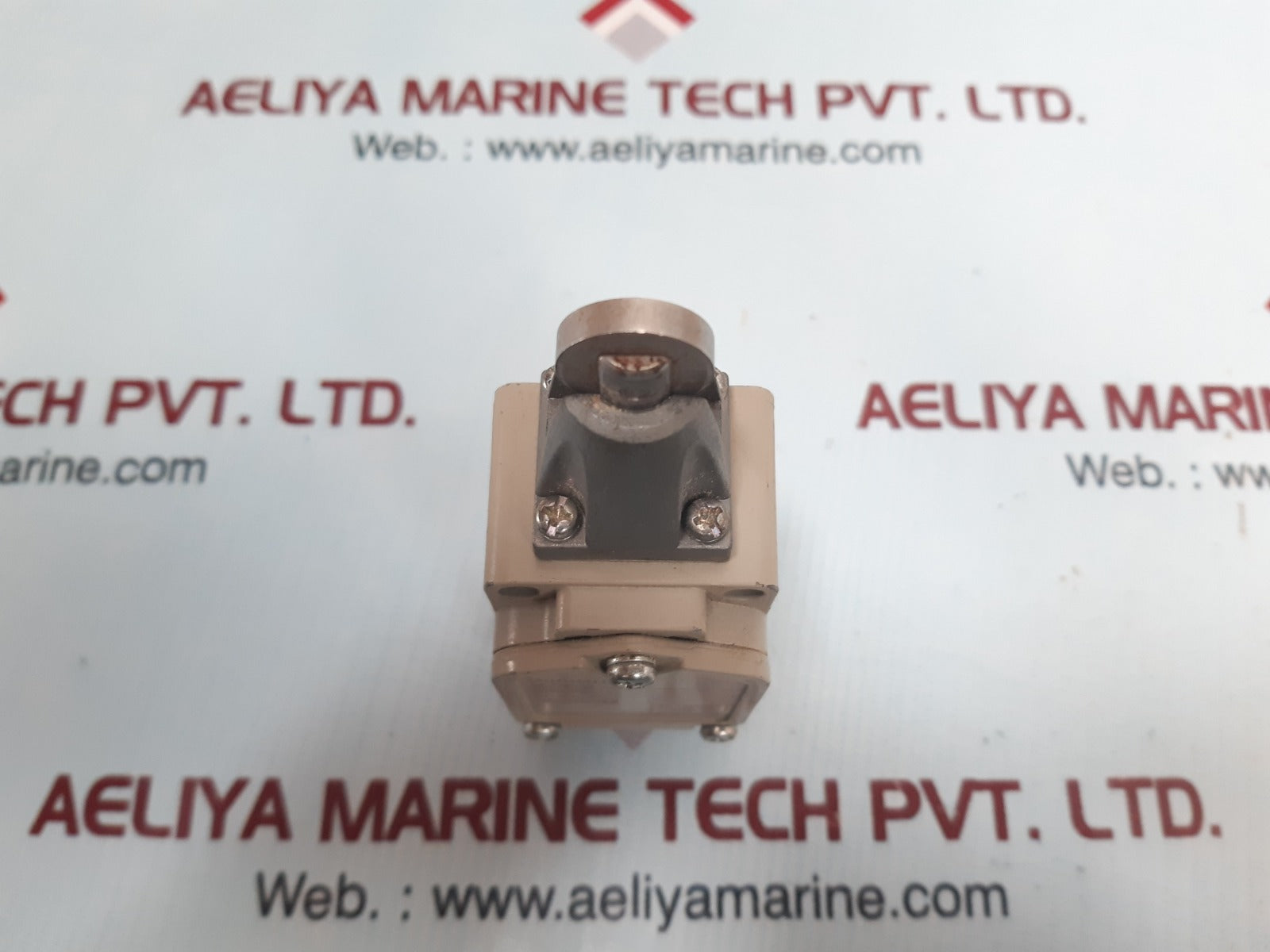 Omron wld2-q limit switch