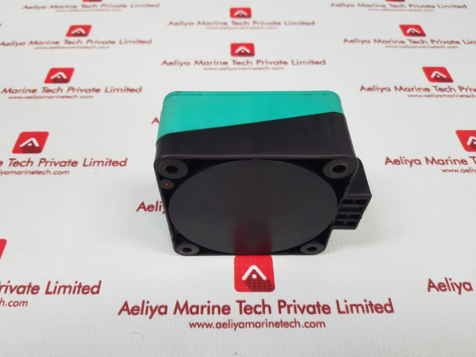 Pepperl+fuchs nj50-fp-e2 proximity sensor 10-60vdc / 200ma