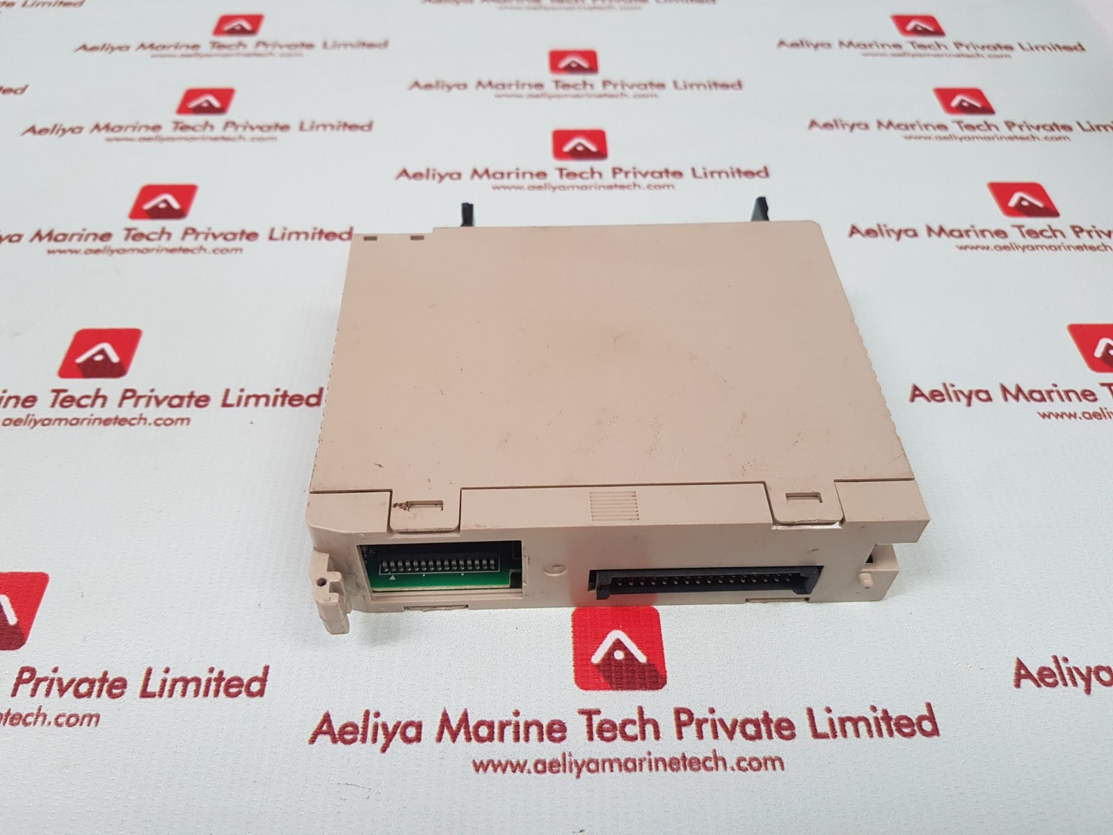 Omron c200h-ia122 input unit 100-120vac