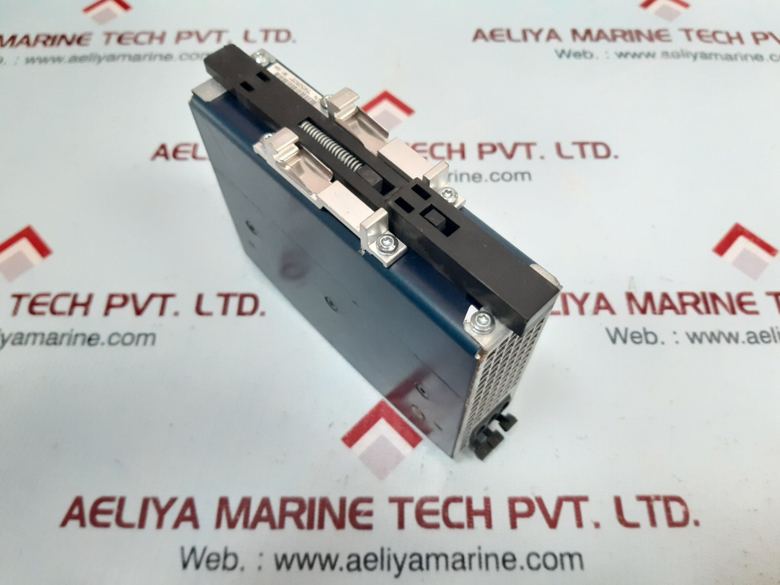 Puls dimension yr2.diode dual redundancy and decoupling module