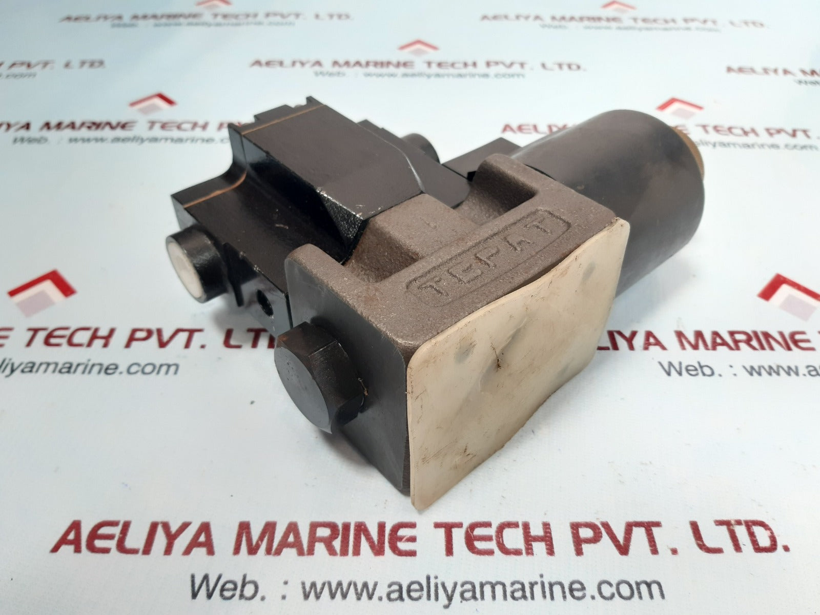 Yuken dsg-03-2b3-r100y1-5041 directional valve