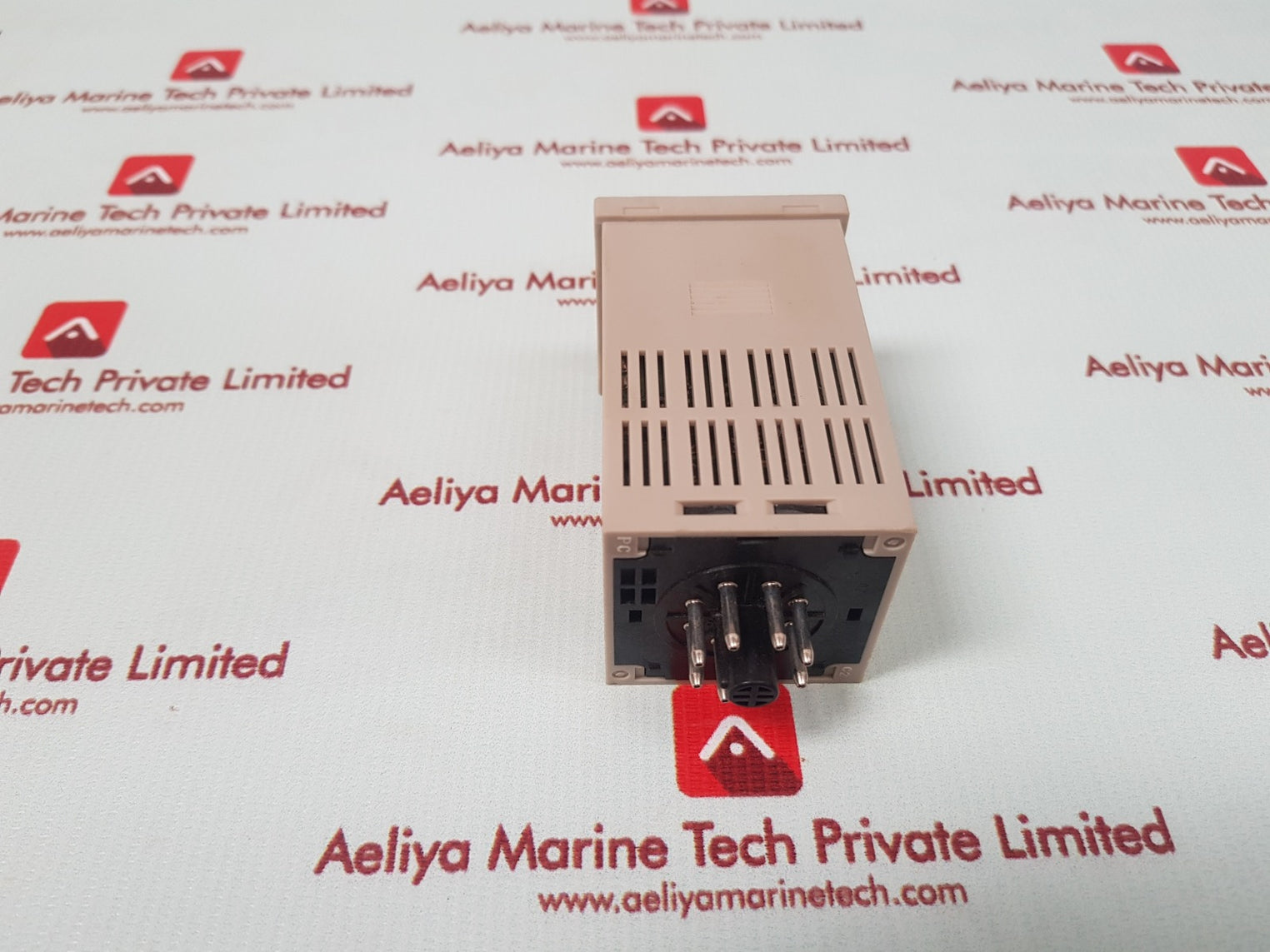 Omron h7cn-xln counter 100-240vac