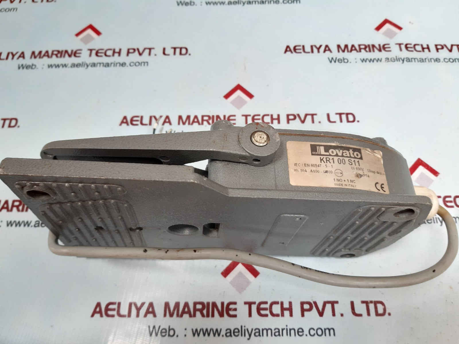 Lovato kr100s11 foot switch 