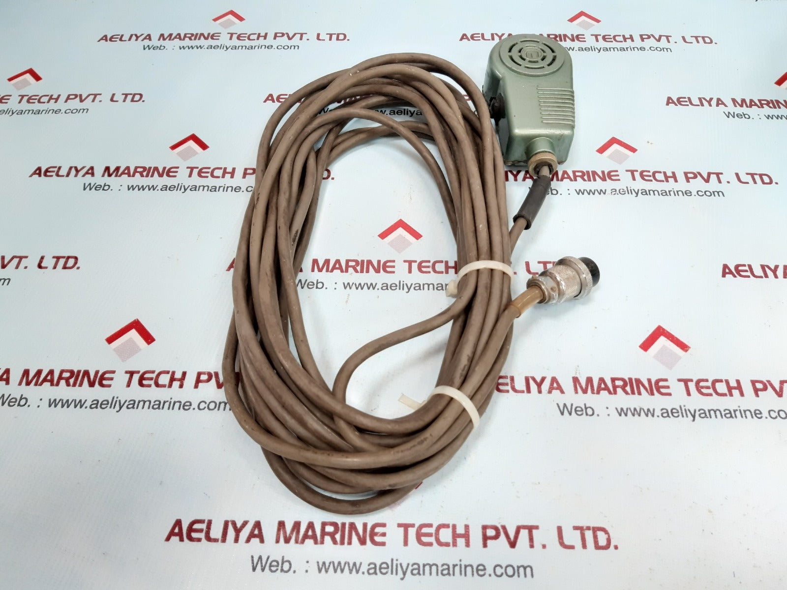 Noboru electric nvt-10 dynamic microphone
