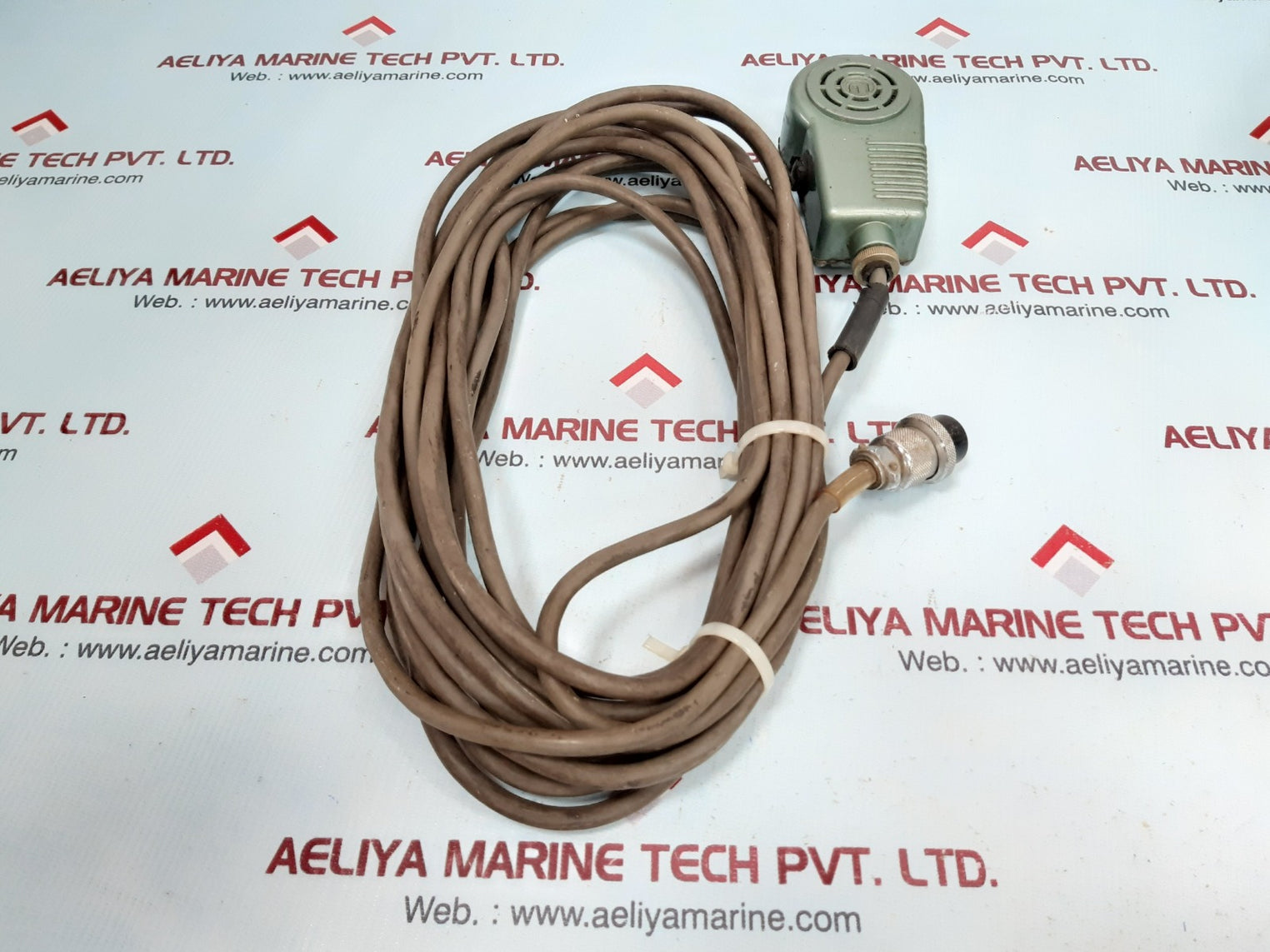 Noboru electric nvt-10 dynamic microphone